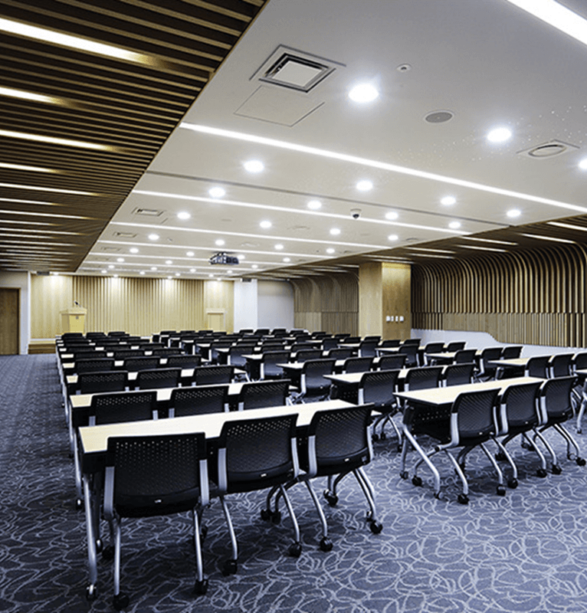 교육회의장-tiny